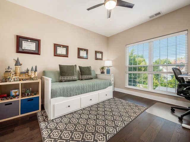 1670 E Broad Street, 309, Columbus, OH 43203