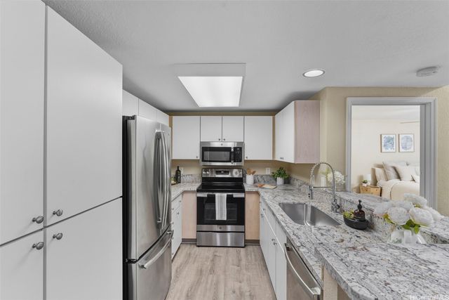 95-270 Waikalani Drive B302, Mililani, HI 96789