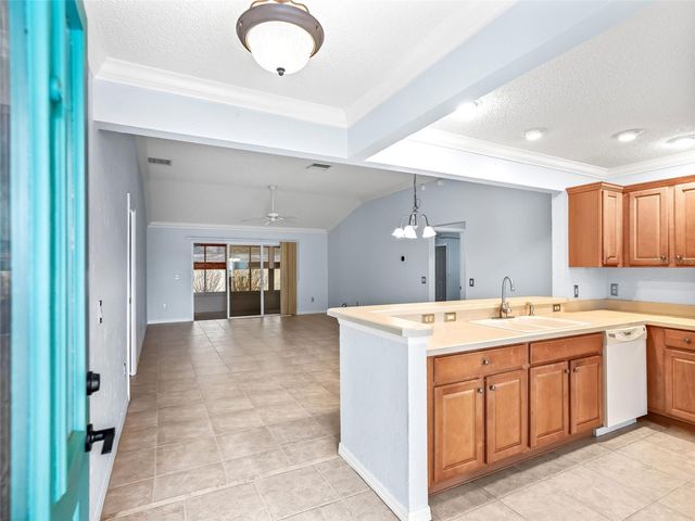 485 MALLORY HILL DRIVE, The Villages, FL 32162