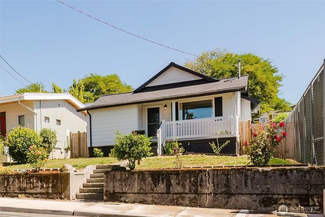 1112 Perry Avenue, Bremerton, WA 98310
