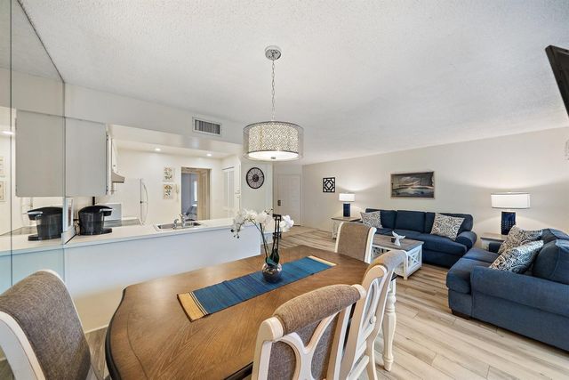 1605 S Us Hwy 1 A306, Jupiter, FL 33477
