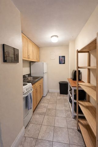 217 Newbury Street 4, Boston, MA 02116