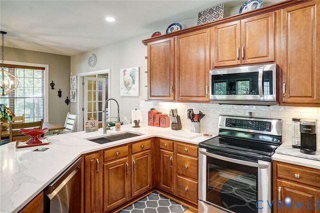 11028 Slenderleaf Dr, Glen Allen, VA 23060