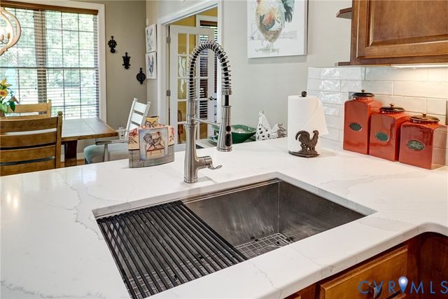 11028 Slenderleaf Dr, Glen Allen, VA 23060