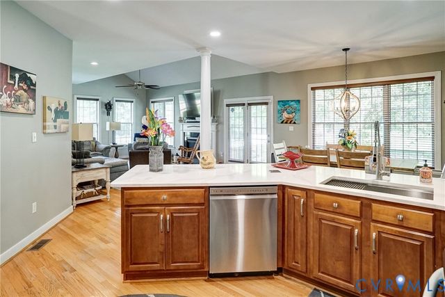 11028 Slenderleaf Dr, Glen Allen, VA 23060
