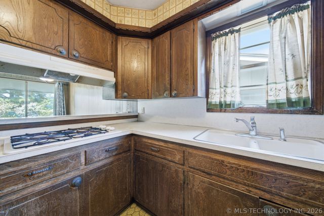 2536 S 111th East Avenue, Tulsa, OK 74129