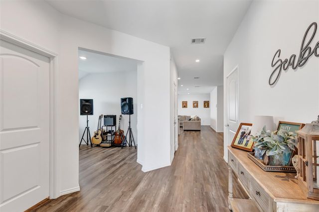 1012 Llano Trail, Dayton, TX 77535