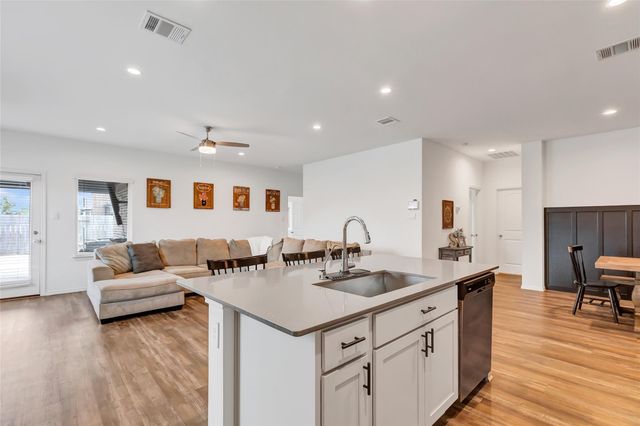 1012 Llano Trail, Dayton, TX 77535