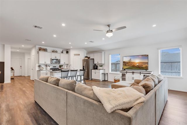 1012 Llano Trail, Dayton, TX 77535