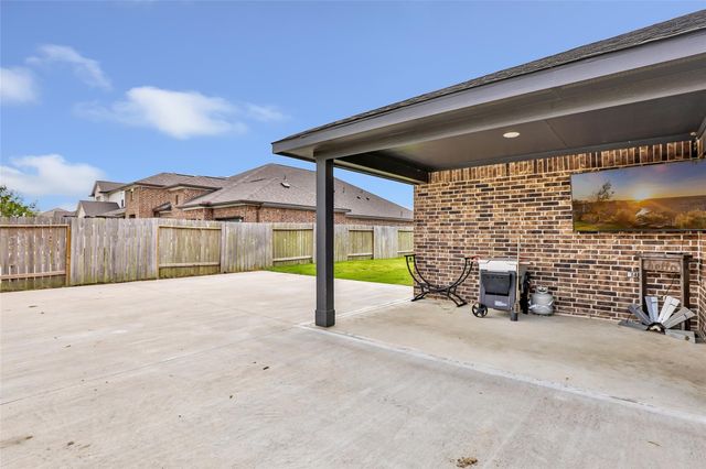 1012 Llano Trail, Dayton, TX 77535