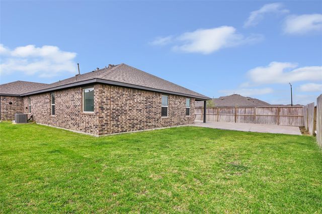1012 Llano Trail, Dayton, TX 77535