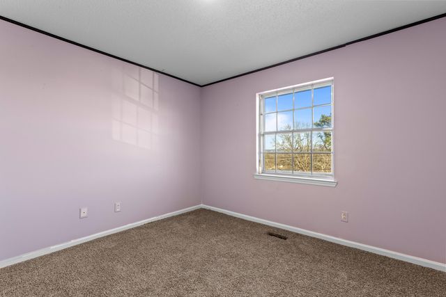 1717 E Rebel Rd, Rossville, GA 30741