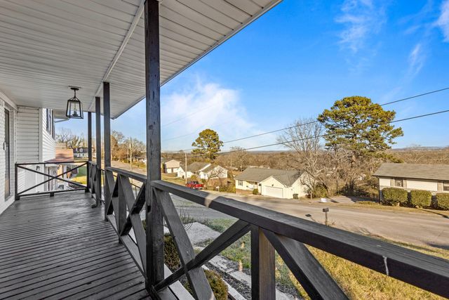 1717 E Rebel Rd, Rossville, GA 30741