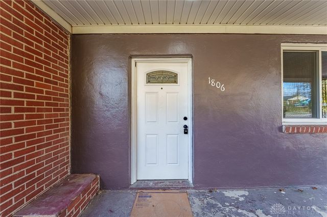 1806 Pinecrest Drive, Dayton, OH 45414