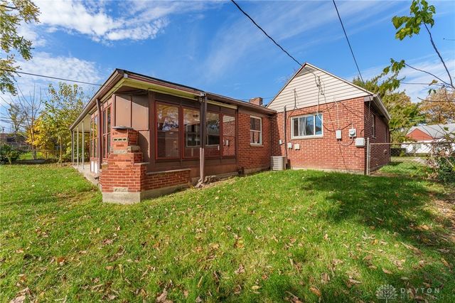 1806 Pinecrest Drive, Dayton, OH 45414