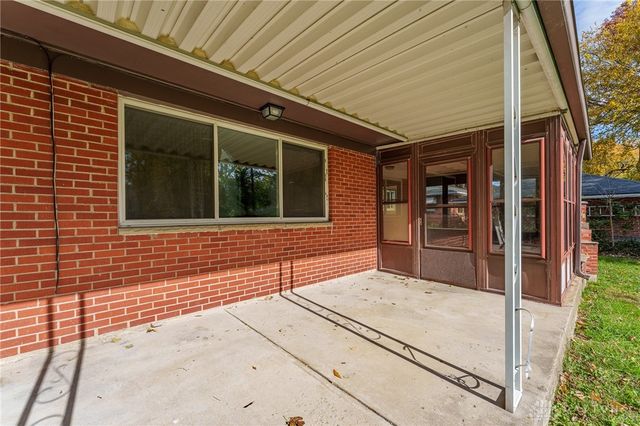 1806 Pinecrest Drive, Dayton, OH 45414