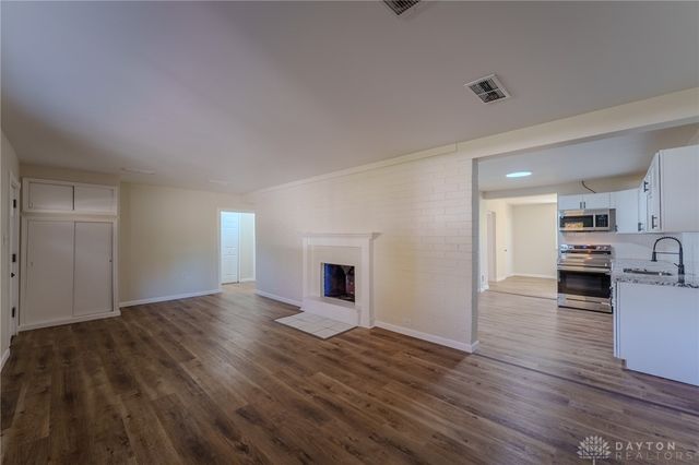 1806 Pinecrest Drive, Dayton, OH 45414