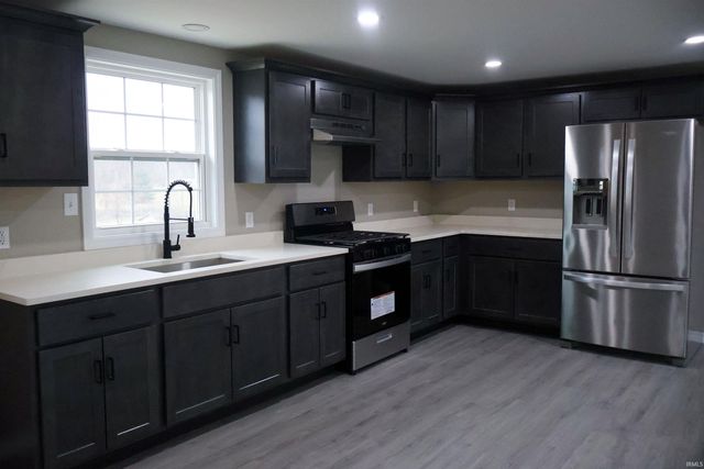 17429 12Th Road, Plymouth, IN 46563