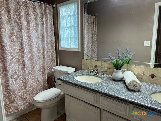 607 Brocton Street, Victoria, TX 77904