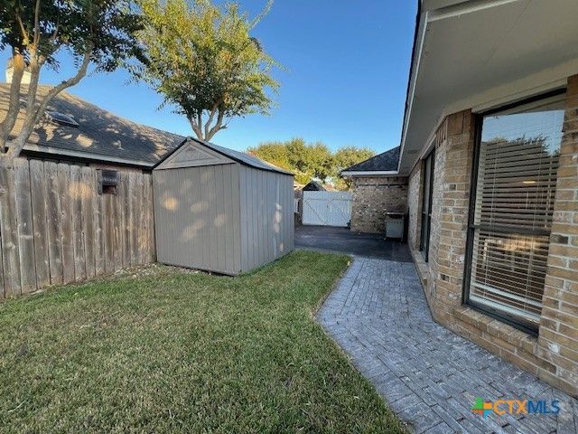 607 Brocton Street, Victoria, TX 77904