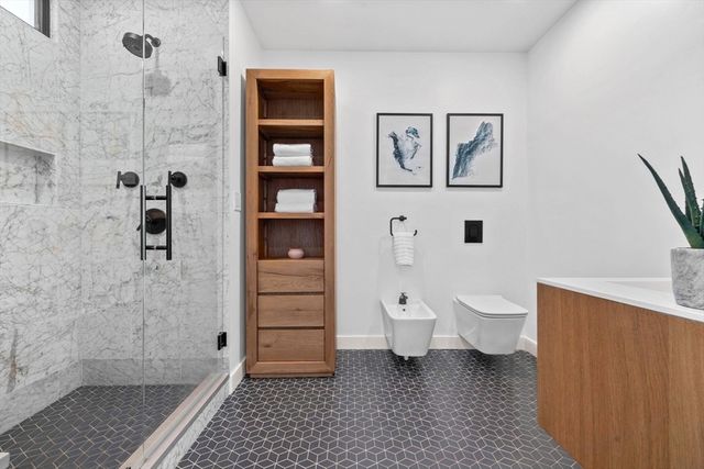 9 Medford Street PH3, Somerville, MA 02143