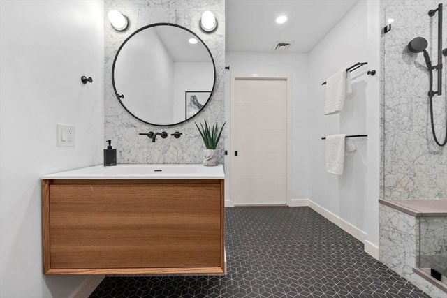 9 Medford Street PH3, Somerville, MA 02143