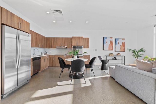 9 Medford Street PH3, Somerville, MA 02143