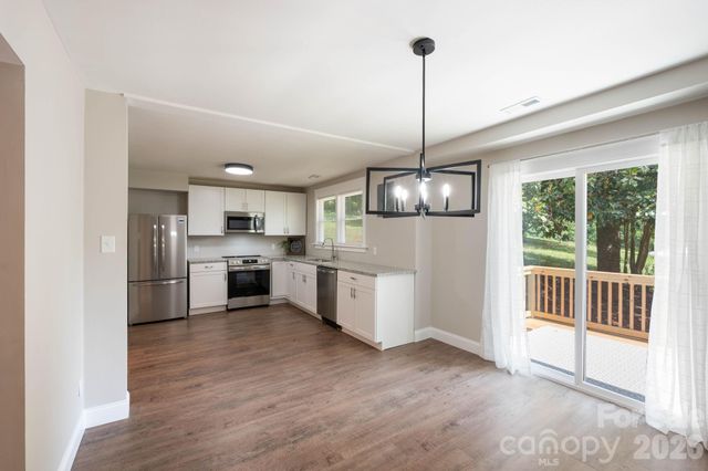 147 N Hillside Street, Rutherfordton, NC 28139