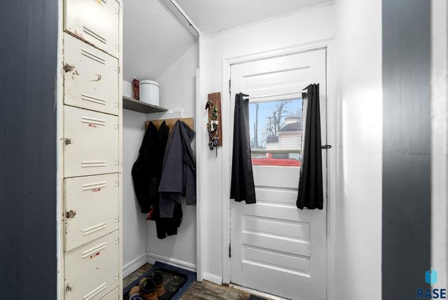 1107 N Kiwanis Ave Avenue, Sioux Falls, SD 57104