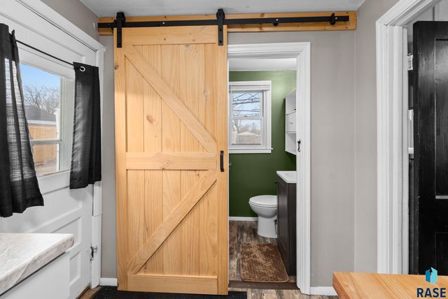 1107 N Kiwanis Ave Avenue, Sioux Falls, SD 57104