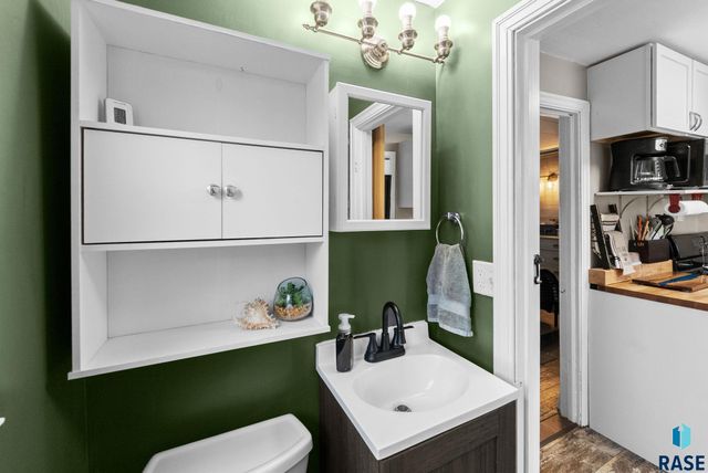 1107 N Kiwanis Ave Avenue, Sioux Falls, SD 57104