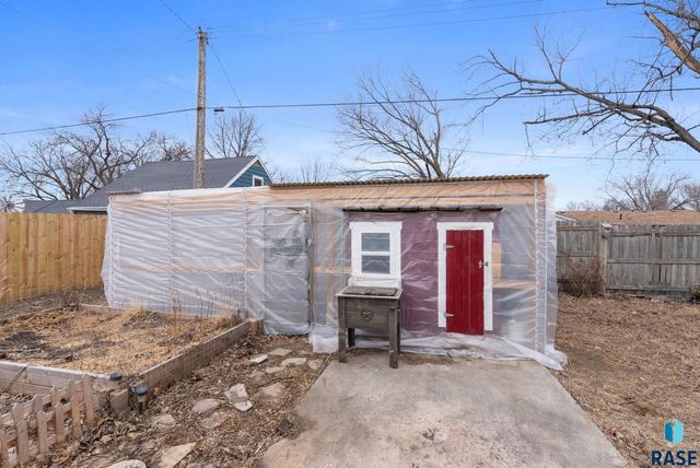 1107 N Kiwanis Ave Avenue, Sioux Falls, SD 57104