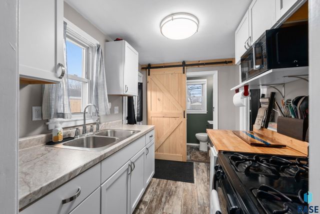 1107 N Kiwanis Ave Avenue, Sioux Falls, SD 57104