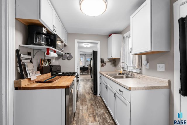 1107 N Kiwanis Ave Avenue, Sioux Falls, SD 57104