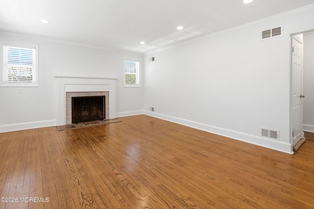 1 Cottage Place, Freehold, NJ 07728