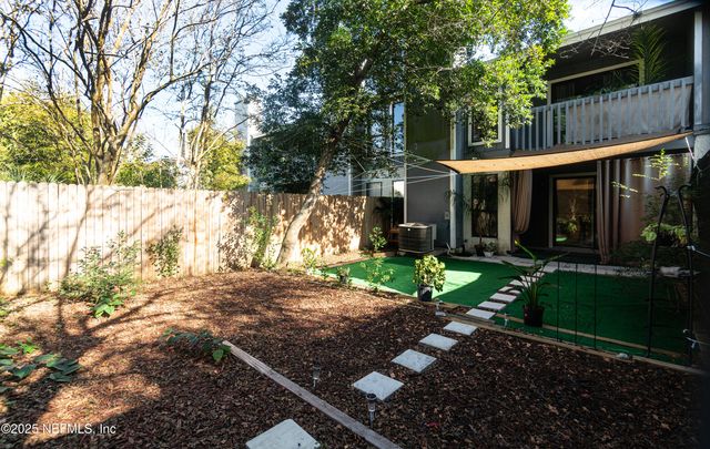 1188 FROMAGE Way, Jacksonville, FL 32225