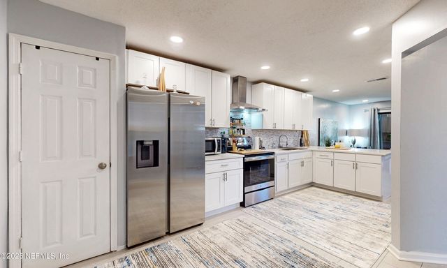 1188 FROMAGE Way, Jacksonville, FL 32225