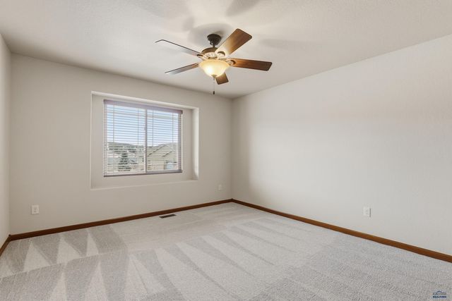 3005 YALE CT, Rapid City, SD 57702