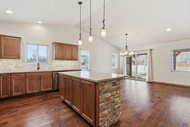 3005 YALE CT, Rapid City, SD 57702