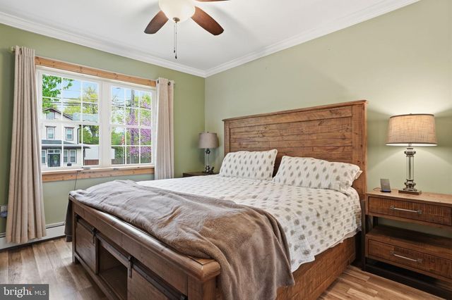 212 W FRANKLIN ST, Morrisville, PA 19067