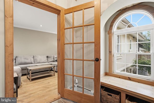 212 W FRANKLIN ST, Morrisville, PA 19067