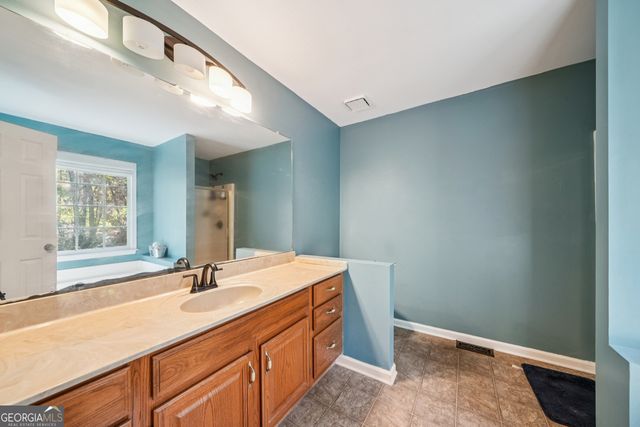 333 Lake Swan phs 1 Court, Hiram, GA 30141