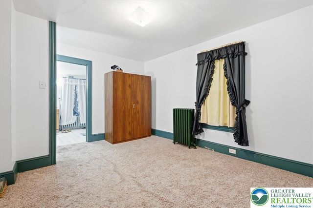 341 Fairview Street, Franklin Twp, PA 18235