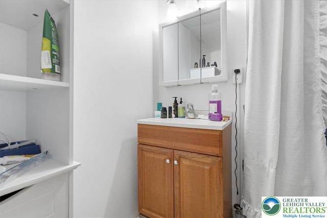 341 Fairview Street, Franklin Twp, PA 18235