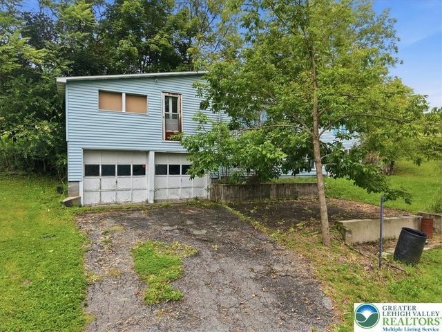 341 Fairview Street, Franklin Twp, PA 18235