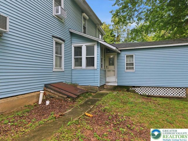 341 Fairview Street, Franklin Twp, PA 18235