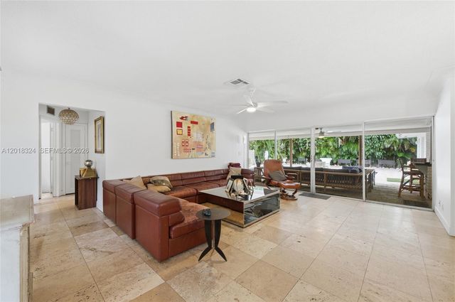 1310 SE 14th Court, Deerfield Beach, FL 33441