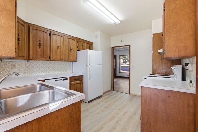 337 S Crosby St, Tekoa, WA 99033