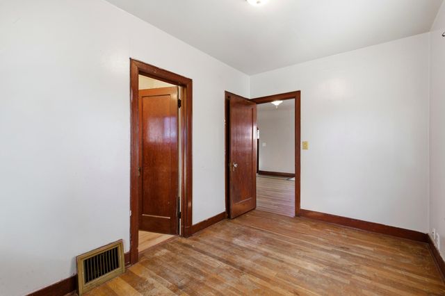 337 S Crosby St, Tekoa, WA 99033