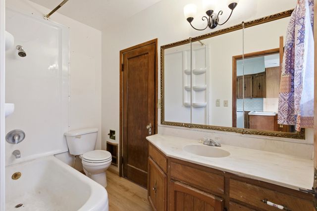 337 S Crosby St, Tekoa, WA 99033